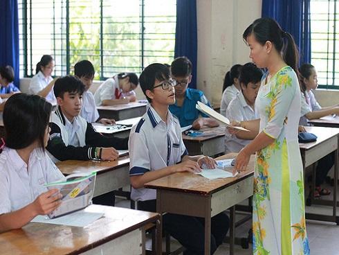 Đổi học phí thành giá dịch vụ: Đừng biến trường học thành hàng hóa