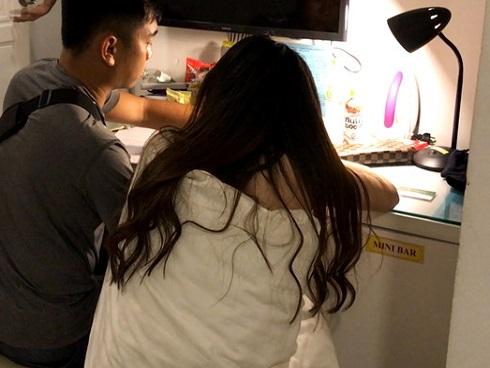 Trăm cảnh sát bao vây nhà hàng có tiếp viên khiêu dâm ở Sài Gòn