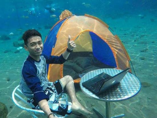 Hành động không giống ai của con người buồn cười