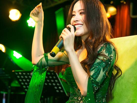 Nam Em muốn được gọi là nữ hoàng 'xanh lá', quyết tâm xa lánh phiền muộn