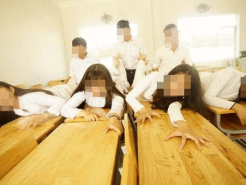 Cả thế giới ra đây mà xem bộ ảnh kỷ yếu vừa tiết kiệm chi phí lại độc nhất vô nhị trong từng câu chữ-11