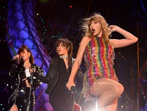Taylor Swift tôn vinh cộng đồng LGBT nhân 'Tháng tự hào đồng tính'