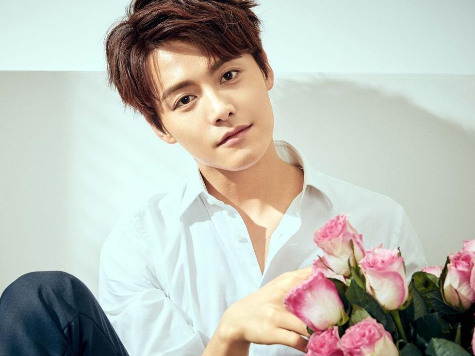 Sao nam đình đám 1 thời rời xa showbiz: Về quê trồng rau, nuôi gà... rảnh rỗi cắm hoa, thưởng thức cà phê-11