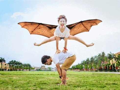 chinh-anh.gif?width=150