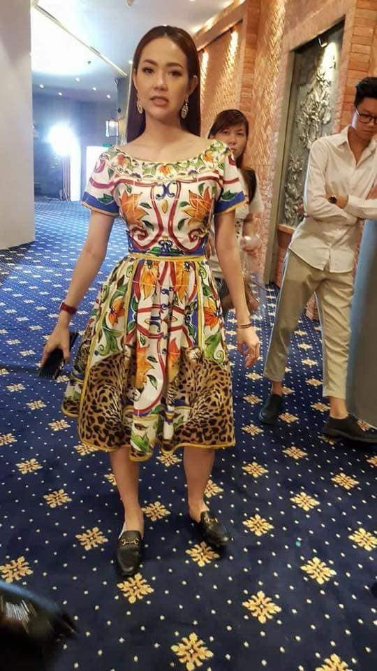 Minh Hằng mặc váy đèn lồng lên thảm đỏ The Face khiến cư dân mạng được phen cười muốn ngất-9