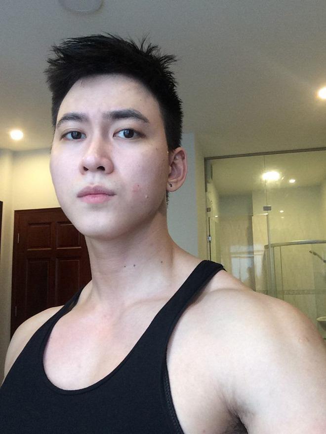 Gặp trai đẹp đồng tính với loạt clip mặt đơ khiến hội chị em xin link Facebook bất chấp giới tính-1