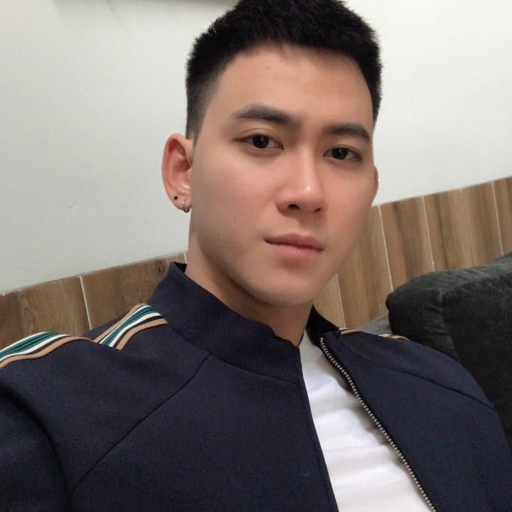 Gặp trai đẹp đồng tính với loạt clip mặt đơ khiến hội chị em xin link Facebook bất chấp giới tính-3