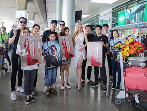Hoàng Hải My rạng rỡ ngày về nước