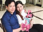 Hoa hậu Thu Thảo lần đầu lộ diện con gái trong ngày sinh nhật ông xã