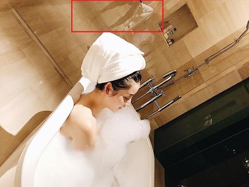 Ai vẫn đang nghĩ Kỳ Duyên ghét Huyền My thì xem lại hành động đáng yêu này của nàng hậu Việt đi nhé!-18