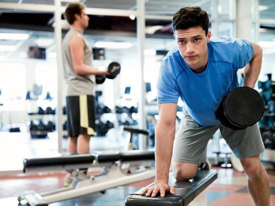 Cách chọn trang phục tập gym cho nam giới