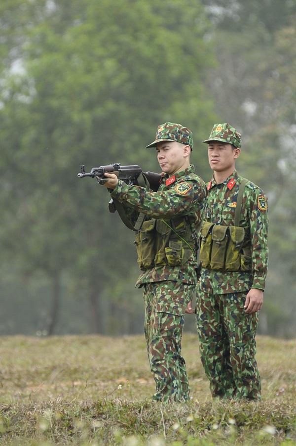 Ném lựu đạn sai cách, cả Tuấn Kiệt lẫn Hoàng Tôn ngác ngơ đến nỗi mất mạng rồi vẫn không hiểu vì sao-7