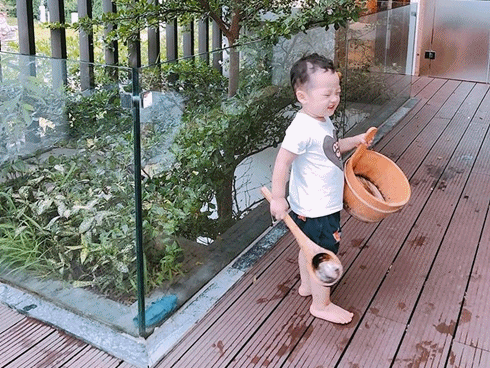 ly-kute-05.gif?width=150