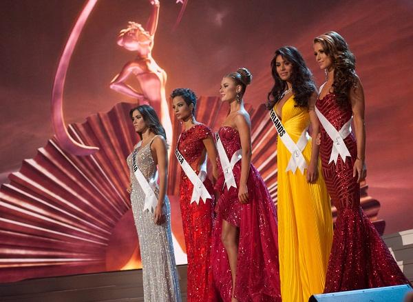 Phong thủy chuẩn cho đầm dạ hội của Hoa hậu H'Hen Niê để dễ bề mê hoặc dàn giám khảo Miss Universe 2018