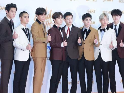 Việt Nam trở thành thị trường chủ lực của SM, fan chuẩn bị đón tour của EXO và Red Velvet trong thời gian tới?