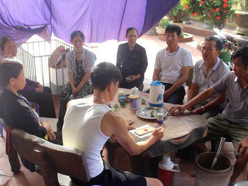 Vụ tài xế taxi bị sát hại: Xót xa người ở lại