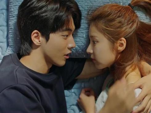 Say bí tỉ giữa buổi sinh nhật bạn thân, chồng vô tình lộ bí mật tày trời