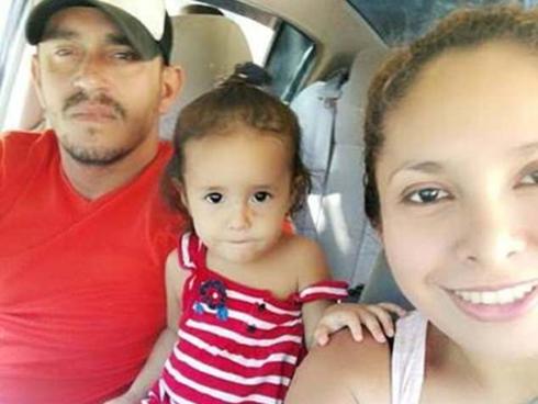 Sự thật đằng sau bức ảnh 'gây bão' về bé gái nhập cư vào Mỹ