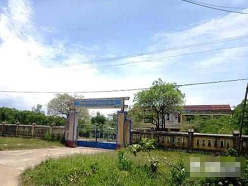 Cô giáo bị kẻ đồi bại dùng dao khống chế, hiếp dâm ở trường học lên tiếng