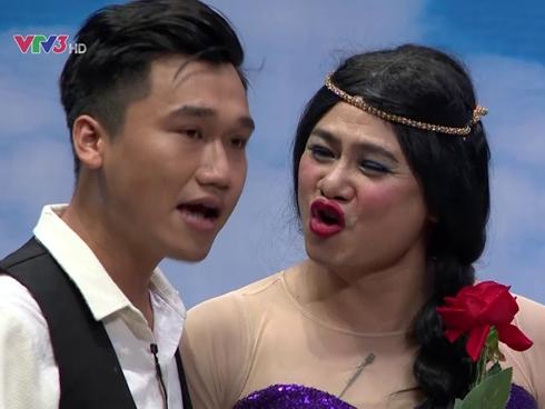 'Mr. Cần Trô' gục ngã trước nhan sắc 'xấu bảo tồn' của Tự Long