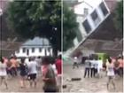 Hàng loạt nhà tầng bị sập sau mưa lớn tại Trung Quốc