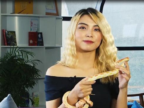 Hiền Mai - Rắn cute dự đoán Pháp và Đan Mạch cầm chân nhau trong lượt đấu cuối cùng