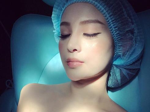 Huyền Baby bật mí bí quyết có mũi cao, cằm Vline mà không cần dao kéo