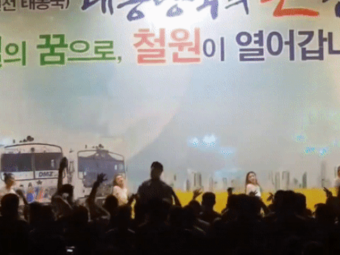 Bất chấp chuỗi bê bối chấn động của Seungri, 2 mảnh Big Bang đốt cháy sân khấu buổi hòa nhạc quân đội-7