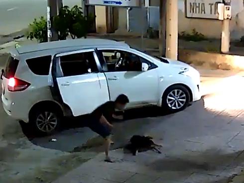 Trộm chó, thanh niên Thanh Hóa bị treo chó lên cổ-2