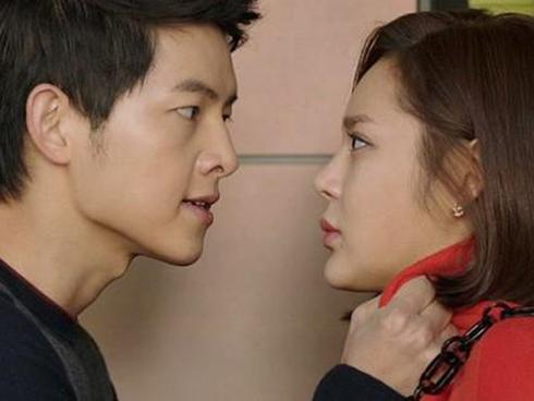 Vác bụng bầu khắp nơi chạy vạy tiền, nhà xây xong vợ bị chồng đuổi thẳng cổ về ngoại