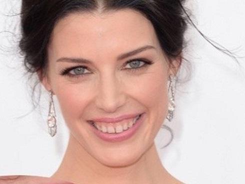 Nhận diện tướng phụ nữ cả đời khổ cực, lận đận tình duyên