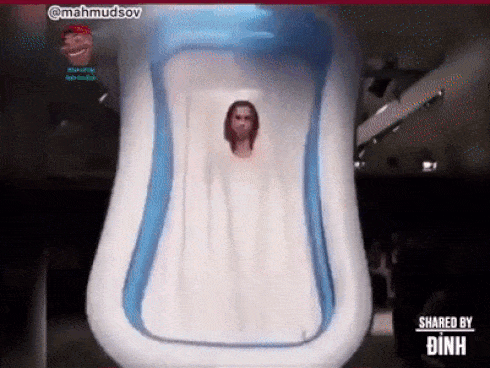 Những thiết kế chỉ cần ló mặt trên trên sàn diễn thời trang là khiến ai nhìn cũng hoảng hốt