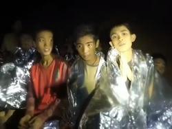 Những hình ảnh mới nhất của đội bóng Thái bị kẹt trong hang