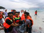 Hé lộ lý do 130 người thoát chết vụ phà chìm ở Indonesia