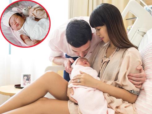 Sau 2 tuần 'bỉm sữa', Hà Anh tiết lộ tội nghiệp con gái vì bé tí đã phải 'làm đồ chơi của ba mẹ'