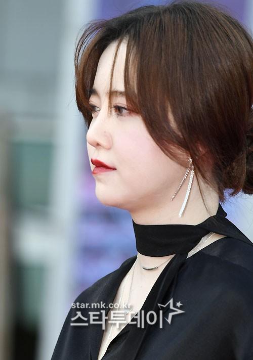 Tháng trước vẫn tròn vo vì tăng 10kg, tháng này nàng Cỏ Goo Hye Sun đã tái xuất bất ngờ với sắc vóc vạn người mê-2