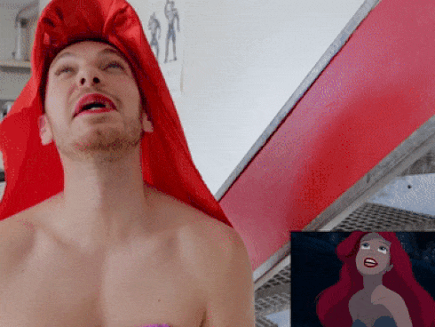 Choáng trước clip cosplay 'chàng tiên cá' khớp đến từng cái nhép miệng Choáng trước clip cosplay 'chàng tiên cá' khớp đến từng cái nhép miệng