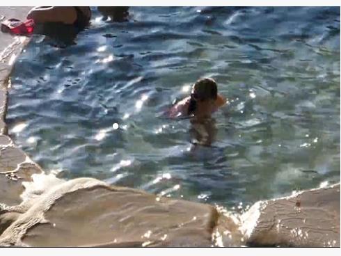 Bể bơi khoáng chất tự nhiên đẹp tựa thiên đường ở Mexico