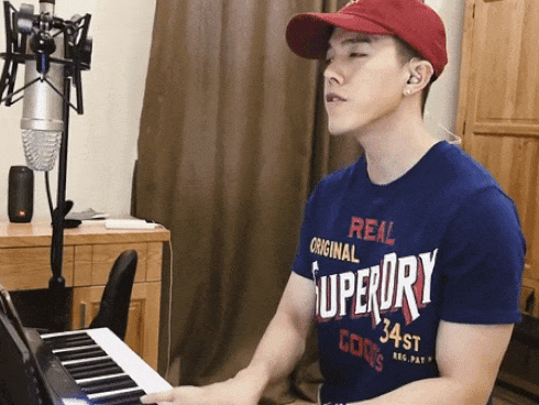 'Hoàng tử ballad' Minh Châu 'bỏ bùa' người hâm mộ khi hát nhạc Trịnh Thăng Bình