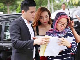Ê-kíp phim 'Gạo nếp gạo tẻ' từng bị dọa chém Ê-kíp phim 'Gạo nếp gạo tẻ' từng bị dọa chém