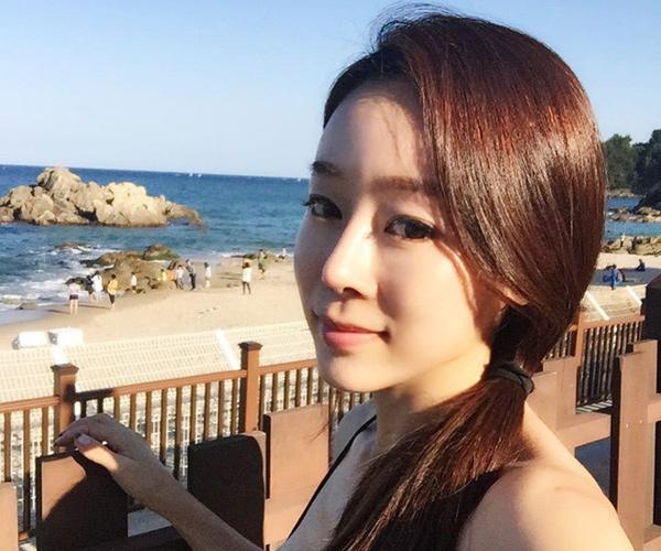 Cô gái gây sốt với bức ảnh 24 năm, nhan sắc chị mẹ cực đỉnh-4