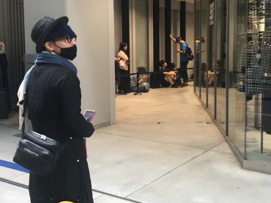 Nhĩ Thái Trần Chí Bằng gây sốc nhiệt với màn bung lụa trên sàn catwalk chẳng khác nào cô Đẩu-17