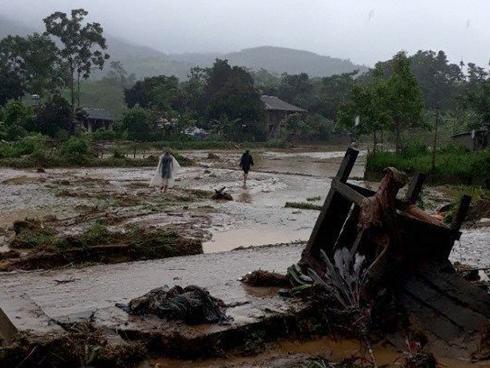 14 người thiệt mạng, 13 nạn nhân mất tích do mưa lũ