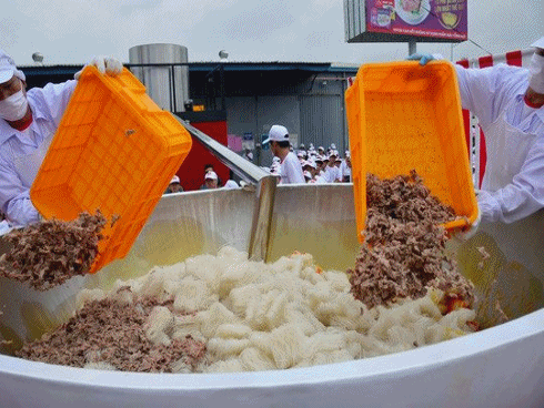 Chân dung bé gái 6 tuổi sở hữu 3.388 cây son, lập kỷ lục Guinnes-4