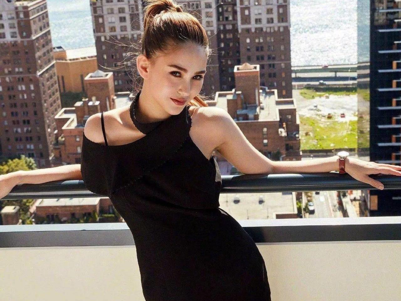 Cuộc sống như mơ của bà xã Châu Kiệt Luân: 1 tháng du lịch 2 lần, mua quà tặng chồng toàn tiền tỷ-19