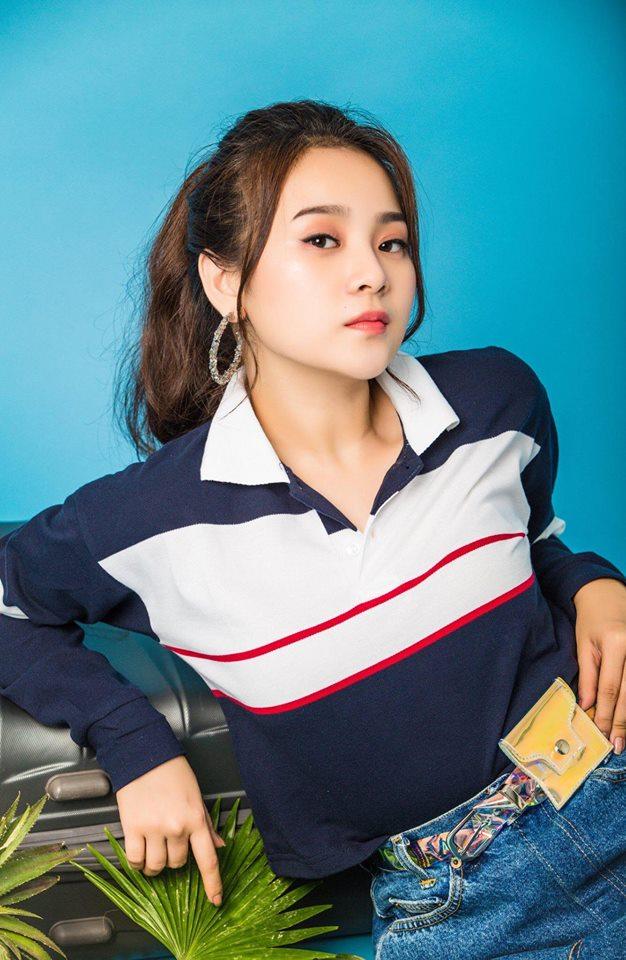 Mộc mạc trên phim nhưng ngoài đời tình địch Nhã Phương sở hữu thời trang không thua fashionista đình đám-5