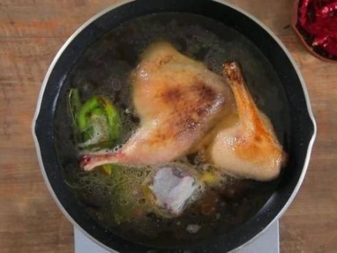 Cách làm nước sốt thần thánh chấm món nướng ngon quên lối về-4