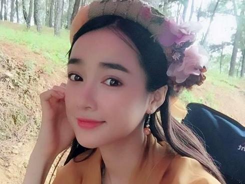 Nhã Phương bịt tai trước tin đồn sẵn sàng kết hôn với Trường Giang vào tháng 8 âm lịch-6