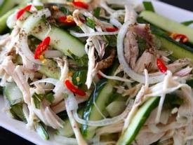 Bữa tối chuẩn ngon với món nộm gà chua ngọt càng ăn càng 'vào' Bữa tối chuẩn ngon với món nộm gà chua ngọt càng ăn càng 'vào'