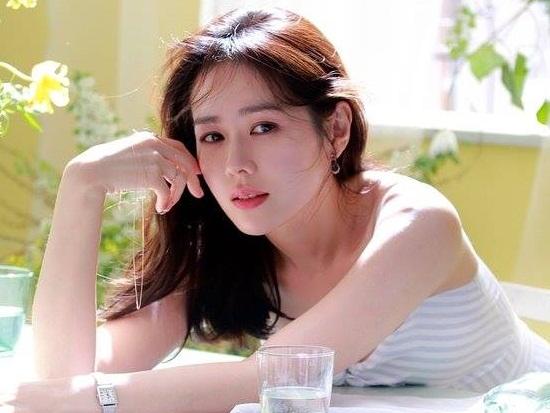 'Chị đẹp' Son Ye Jin đứng đầu danh sách diễn viên nữ xuất sắc nhất nửa đầu năm 2018